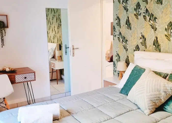 Cozy Apartment Downtown 2Bdrms